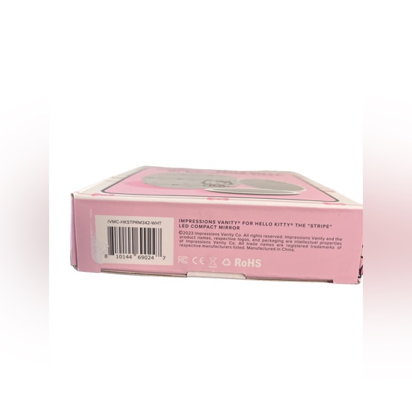 Hello Kitty Stripe LED Light Compact Mirror -Adjustable Daylight 3XMagnification - Picture 9 of 9